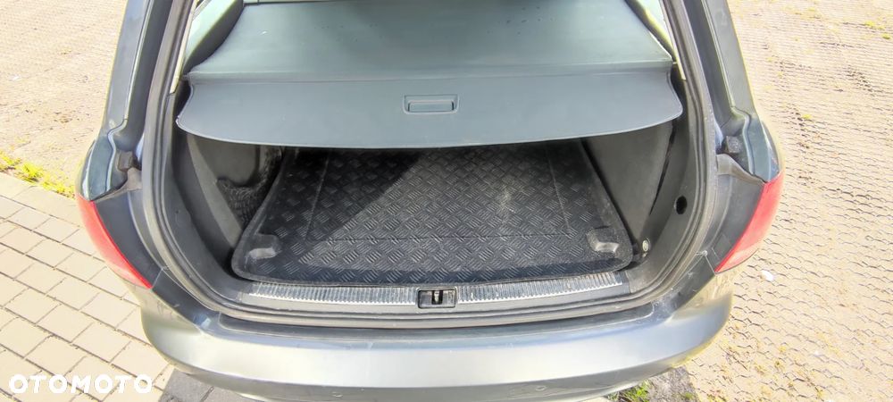 Audi A4 Avant - 9