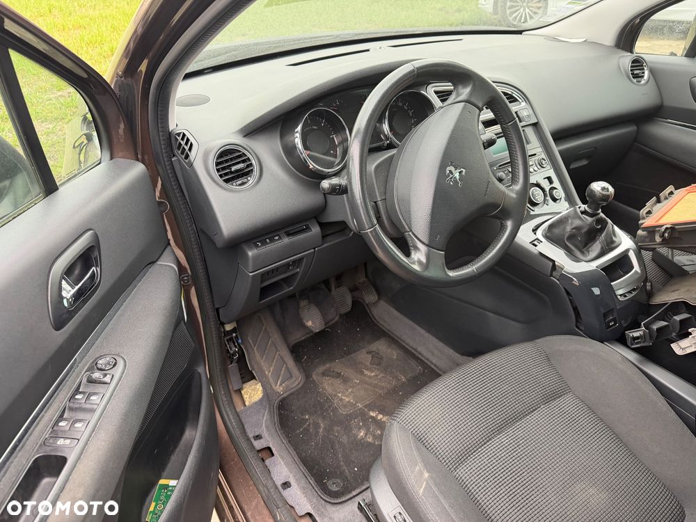 Peugeot 5008 1.6 HDi Premium - 6