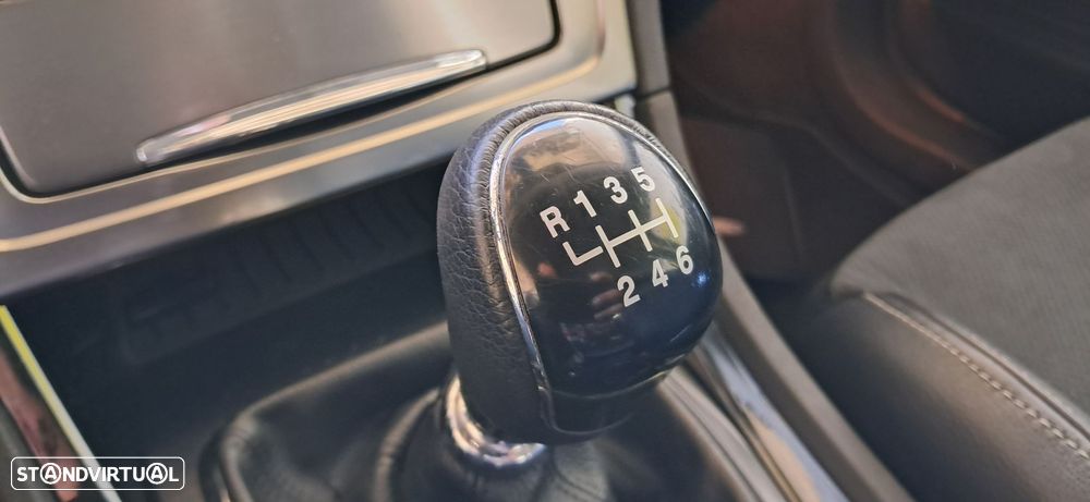 Ford Mondeo 1.8 TDCi 1st Edition - 8