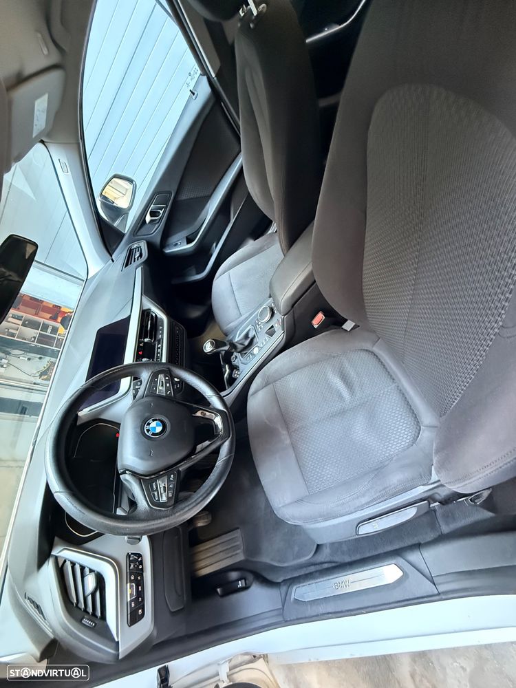 BMW 116 d Advantage — fotografia 10