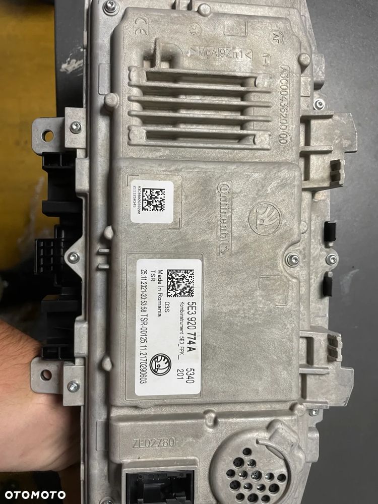 SKODA OCTAVIA IV LICZNIK VIRTUAL 5e3920774a - 2