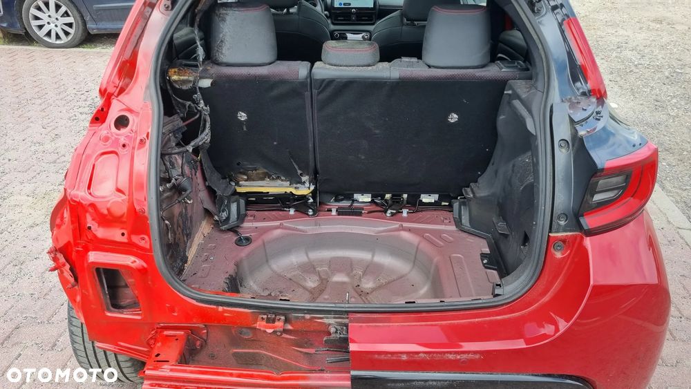 Toyota Yaris 130 1.5 VVT-i GR SPORT - 22