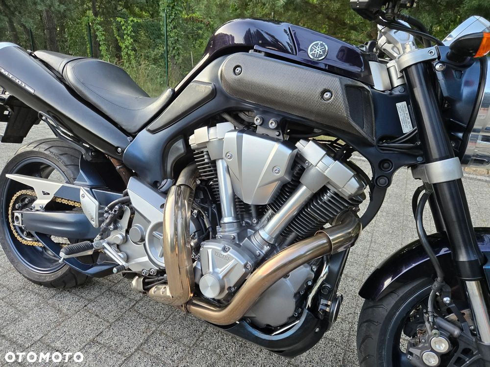 Yamaha MT - 26