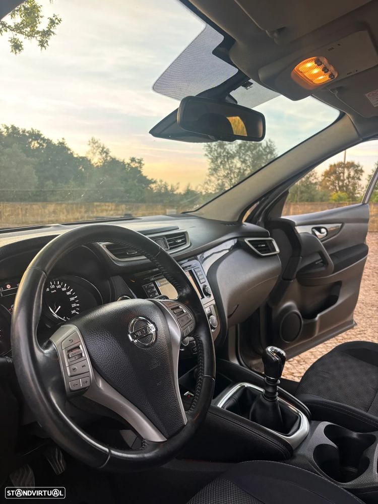 Nissan Qashqai 1.5 dCi N-Connecta 18 RS - 12