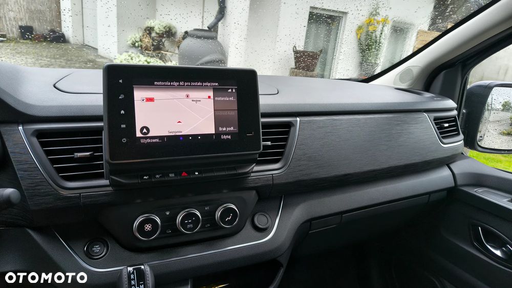 Renault Trafic - 12