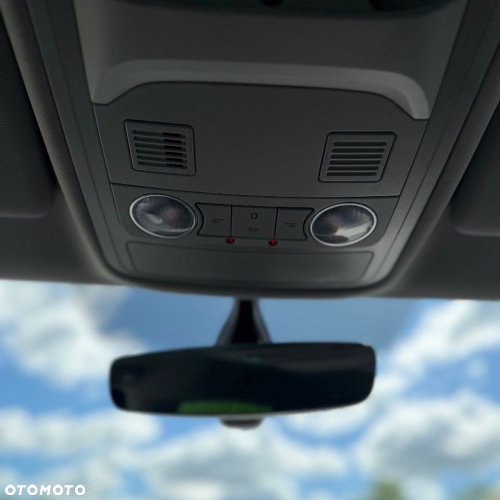 Volkswagen Sharan - 38