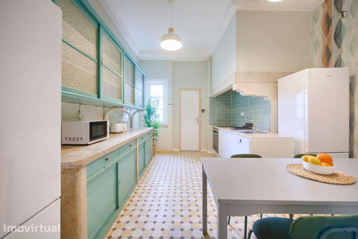 Quarto - localizado em Marquês de Pombal Lisbon - Grande imagem: 2/55