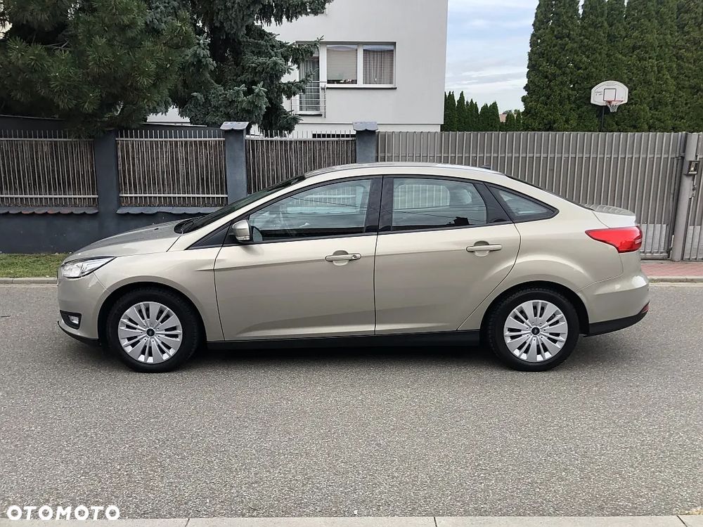 Ford Focus 1.6 Trend - 8