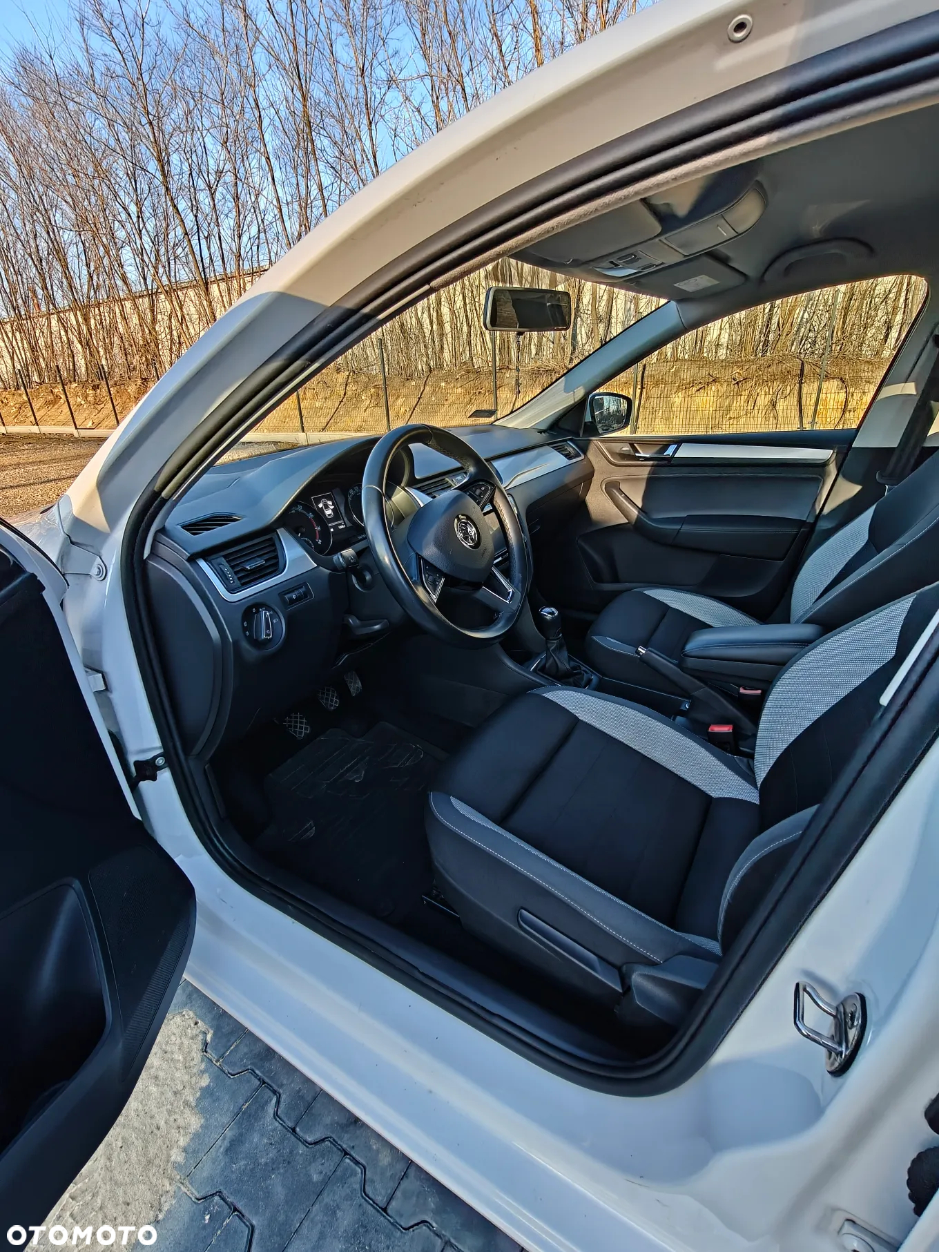 Skoda RAPID 1.0 TSI Ambition - 13