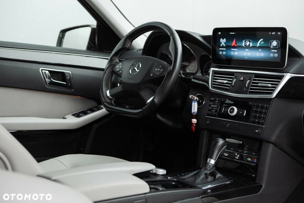 Mercedes-Benz Klasa E - 24