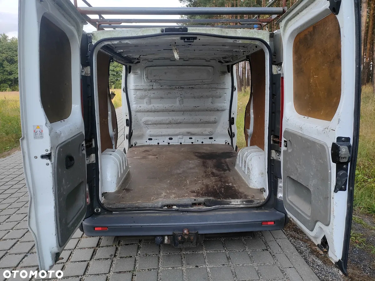 Opel Vivaro - 8