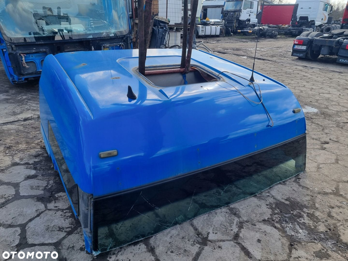 DACH GLOB CZAPA CZAPKA KABINY MAN TGX EURO 6 XXL - 3