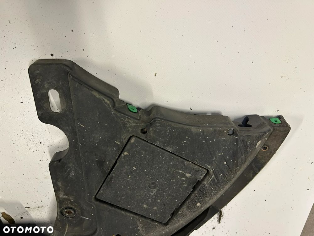 Volvo V-40 II 2012- oslona chłodnic zderzaka pod chlodnice pod zderzak 31455220 płyta - 8