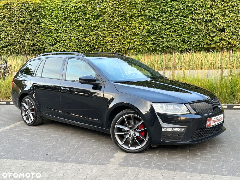 Skoda Octavia Combi 2.0 TDI DSG RS - 4