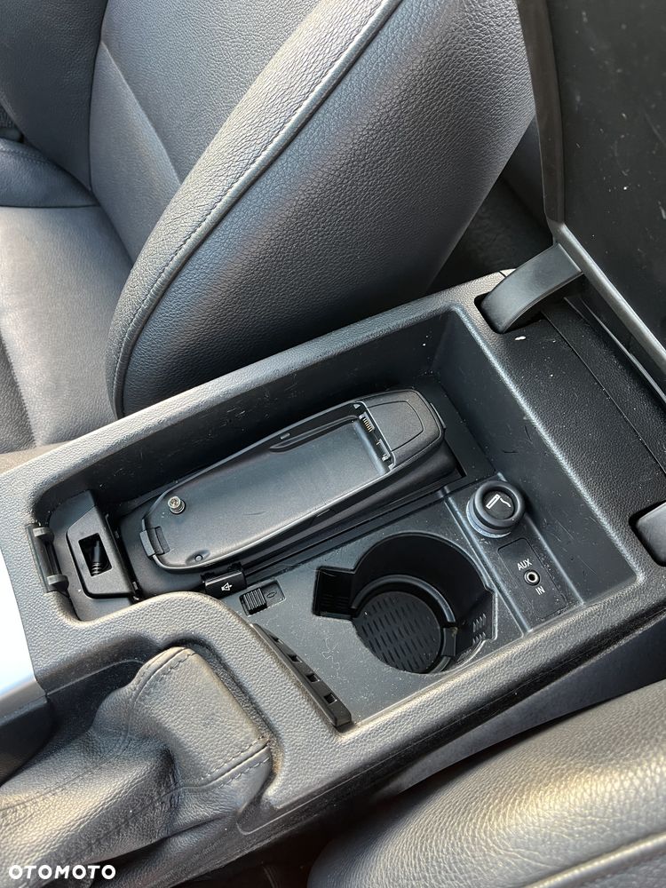 BMW Seria 3 325i - 18