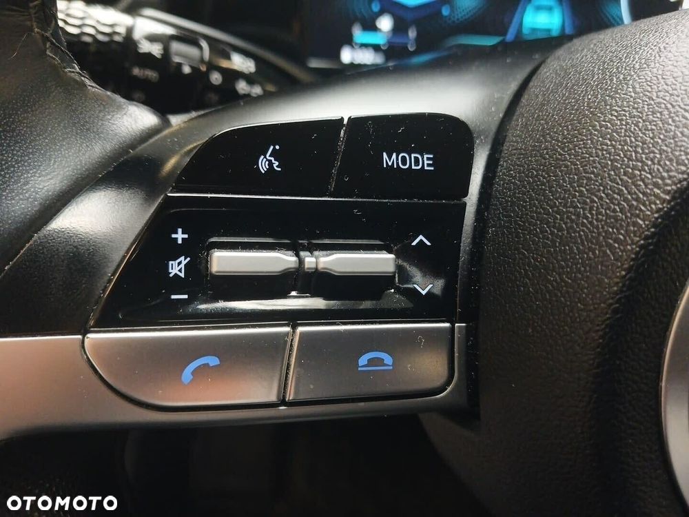 Hyundai Elantra - 19