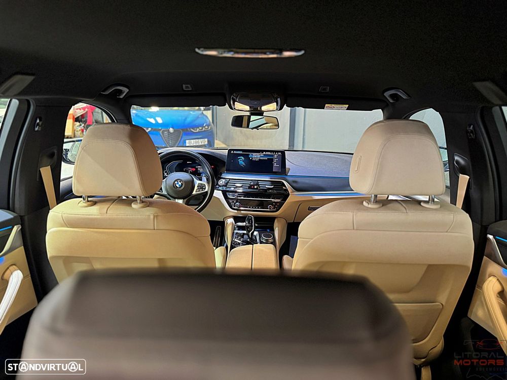 BMW 530 e Pack Desportivo M - 37