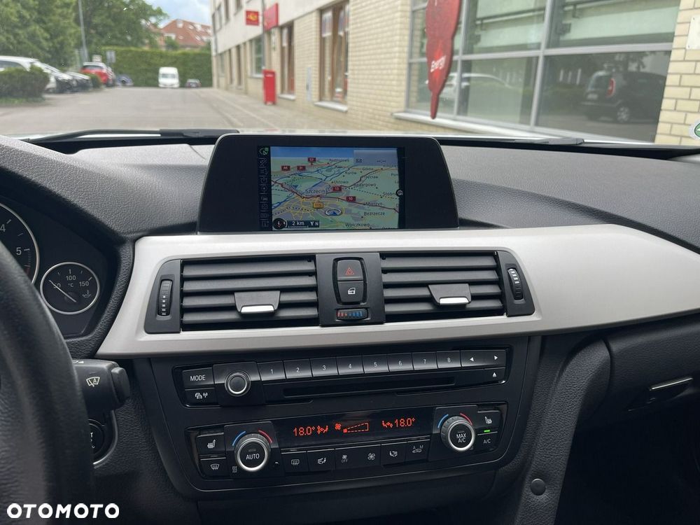 BMW Seria 3 - 33