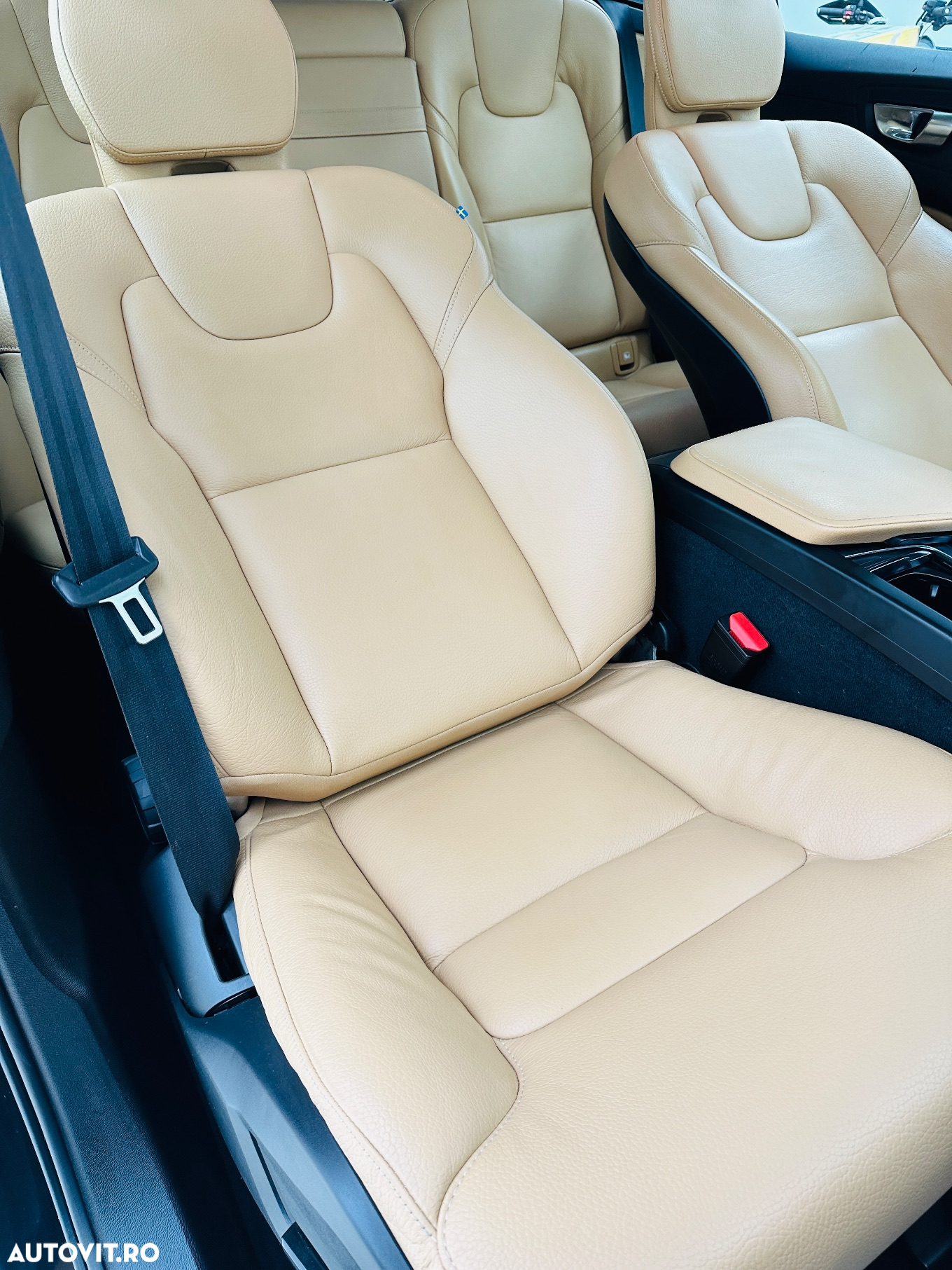 Volvo XC 60 - 25