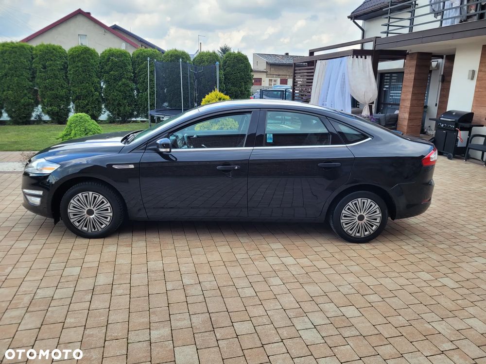 Ford Mondeo 1.6 Trend - 13