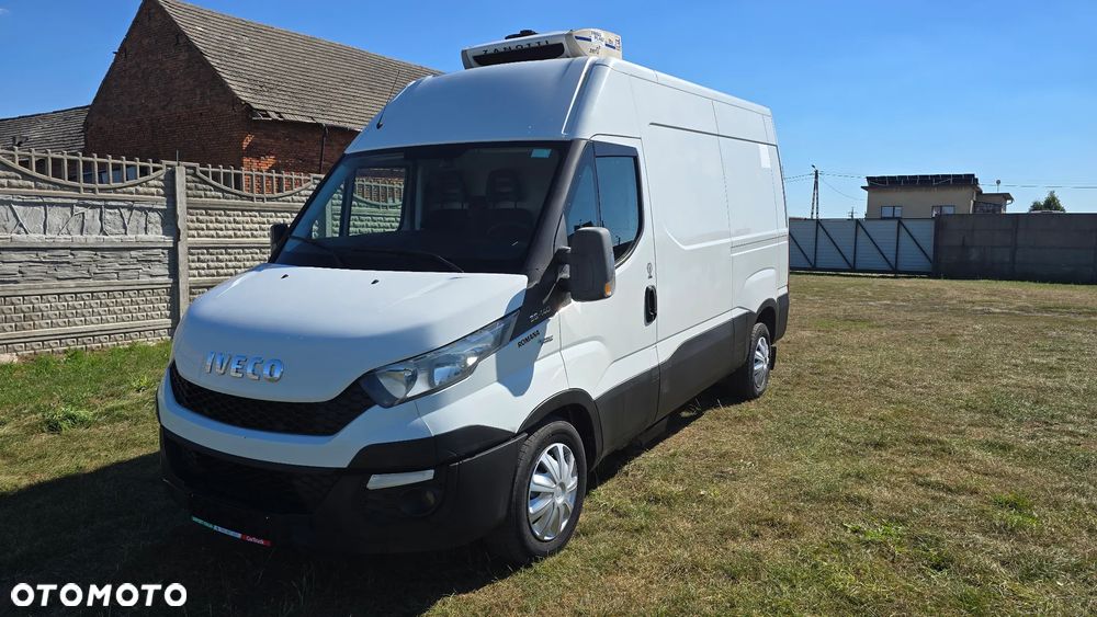 Iveco 35.140 BENZYNA + GAZ CNG CHŁODNIA