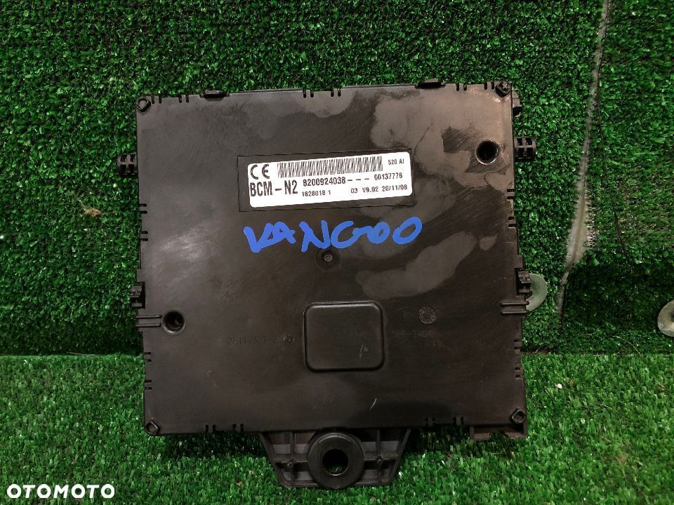 RENAULT KANGOO II 2008-> STEROWNIK MODUŁ BCM 8200924038 - 2
