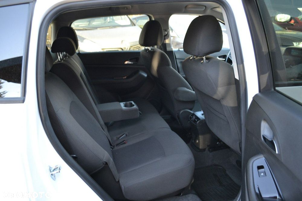 Chevrolet Orlando - 14