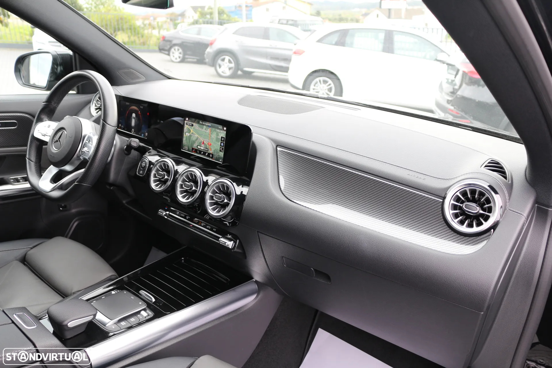 Mercedes-Benz GLA 200 d AMG Line - 14