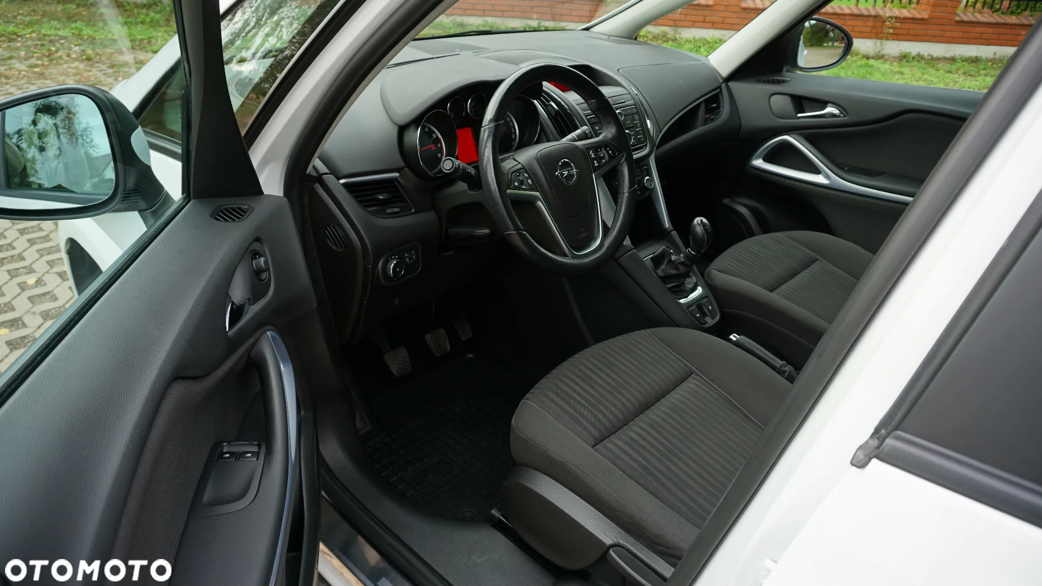 Opel Zafira Tourer 1.4 Turbo Edition - 12