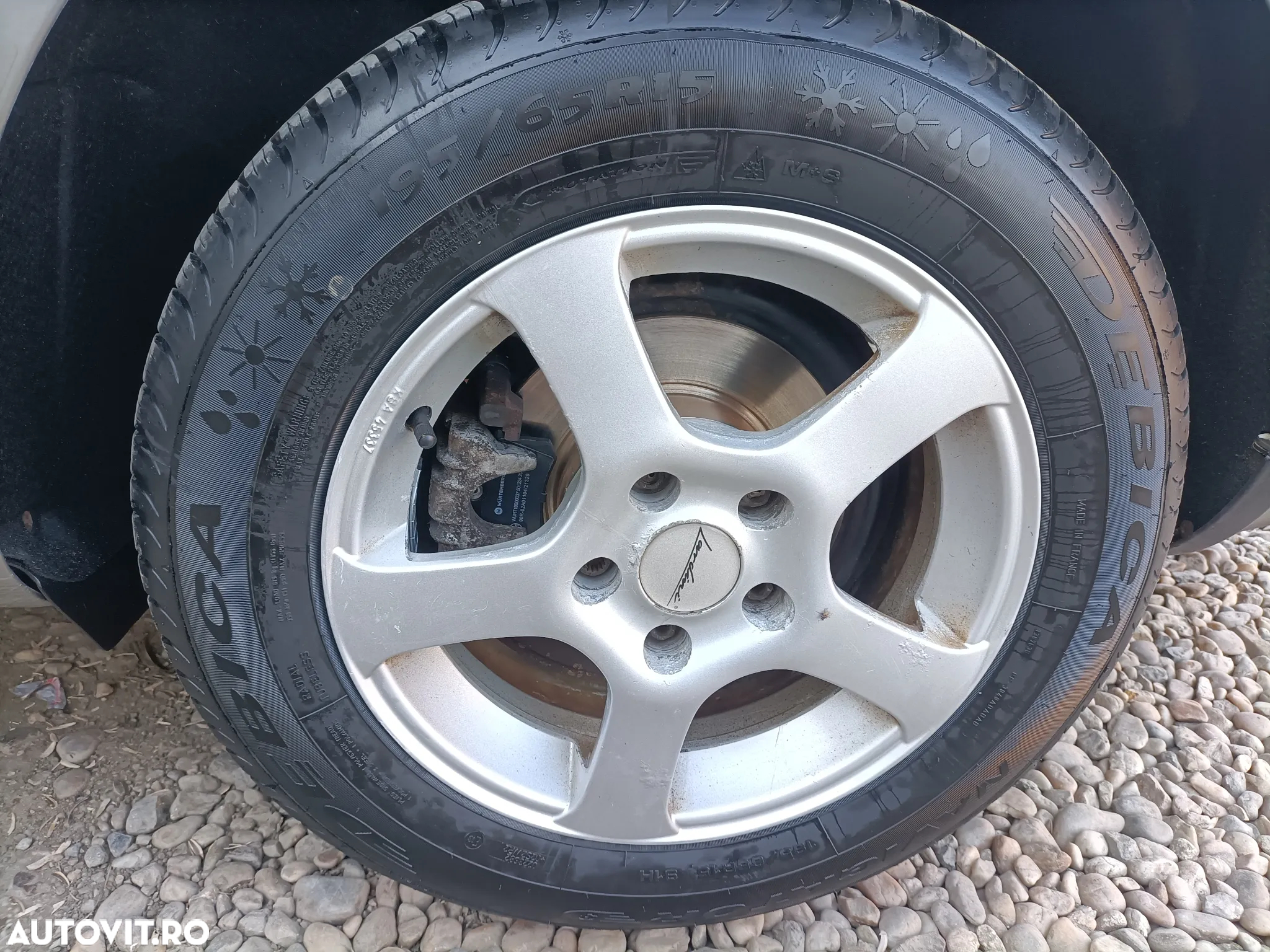 Skoda Octavia 1.6 Elegance Aut - 10