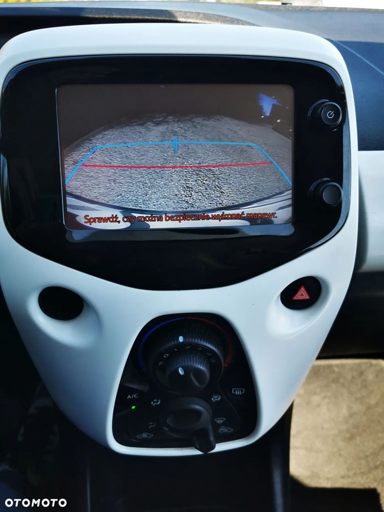 Peugeot 108 VTI 68 Top Style - 24