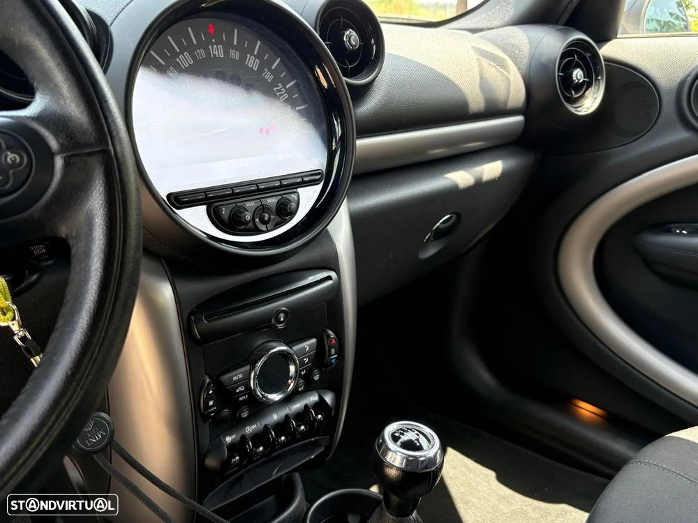 MINI Countryman Cooper D - 15