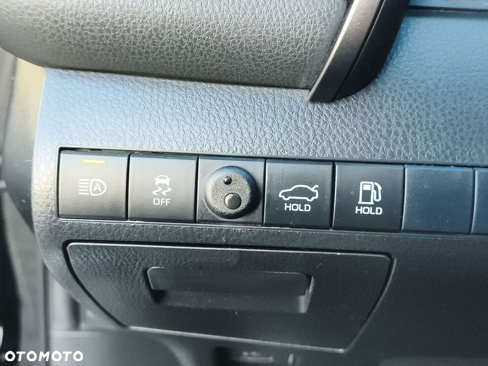 Toyota Camry 2.5 Hybrid Executive CVT - 20