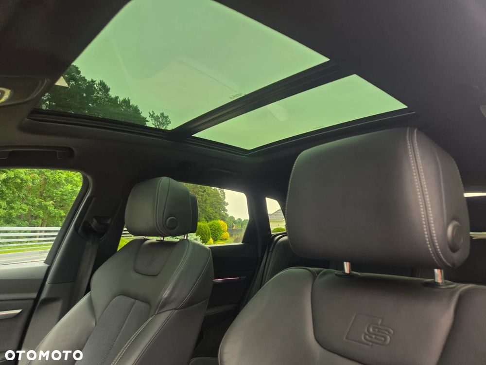 Audi e-tron 55 Quattro S Line - 17