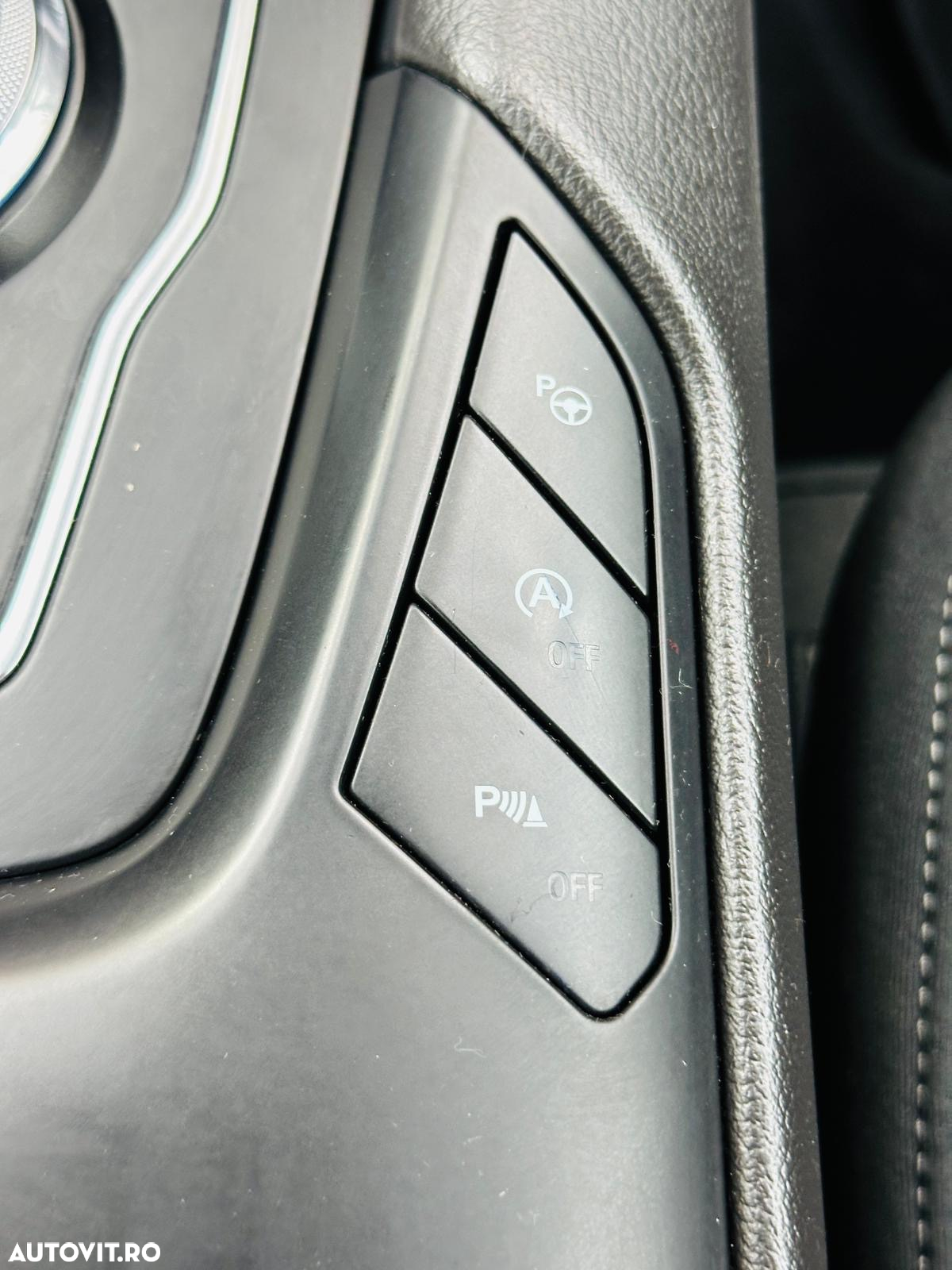 Ford Mondeo - 32
