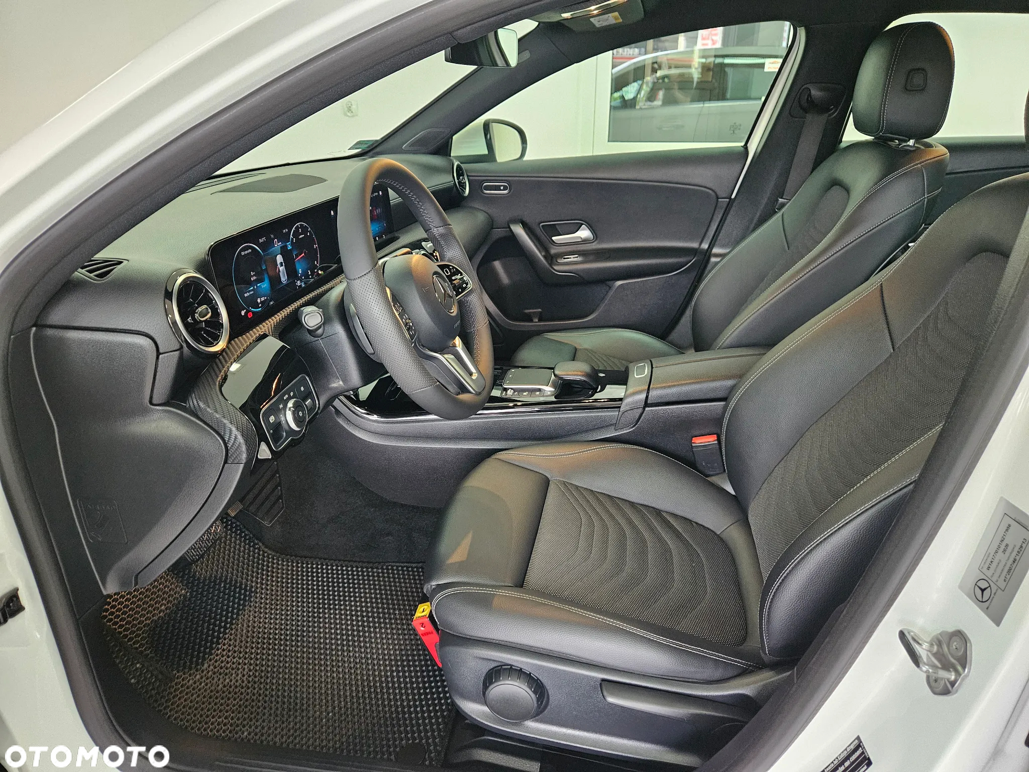 Mercedes-Benz Klasa A 180 d AMG Line 8G-DCT - 14