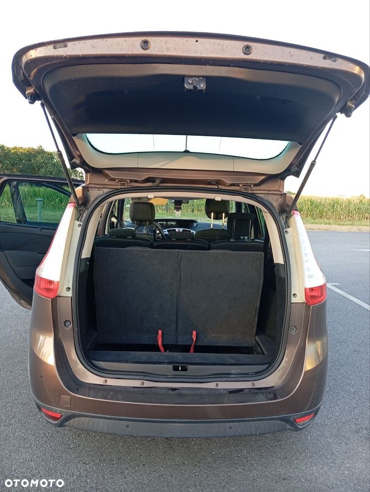 Renault Scenic TCe 130 Luxe - 25