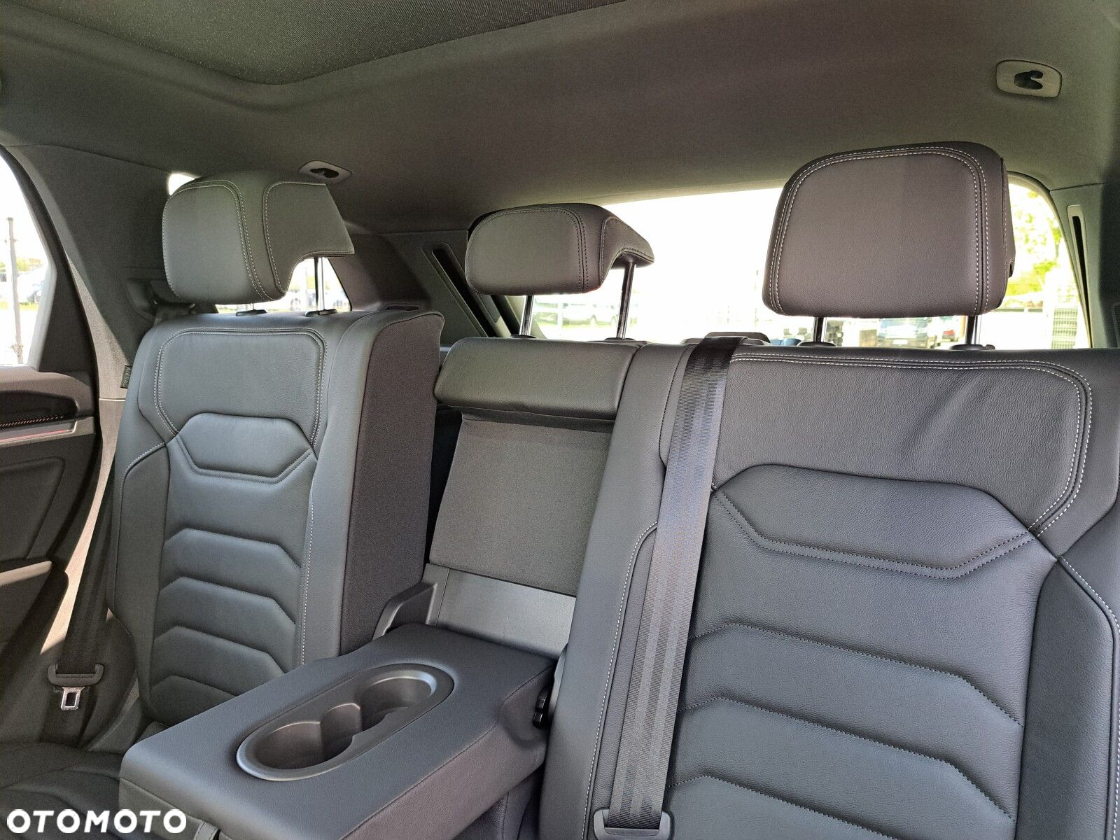 Volkswagen Touareg 3.0 V6 TDI 4Motion R-Line - 35