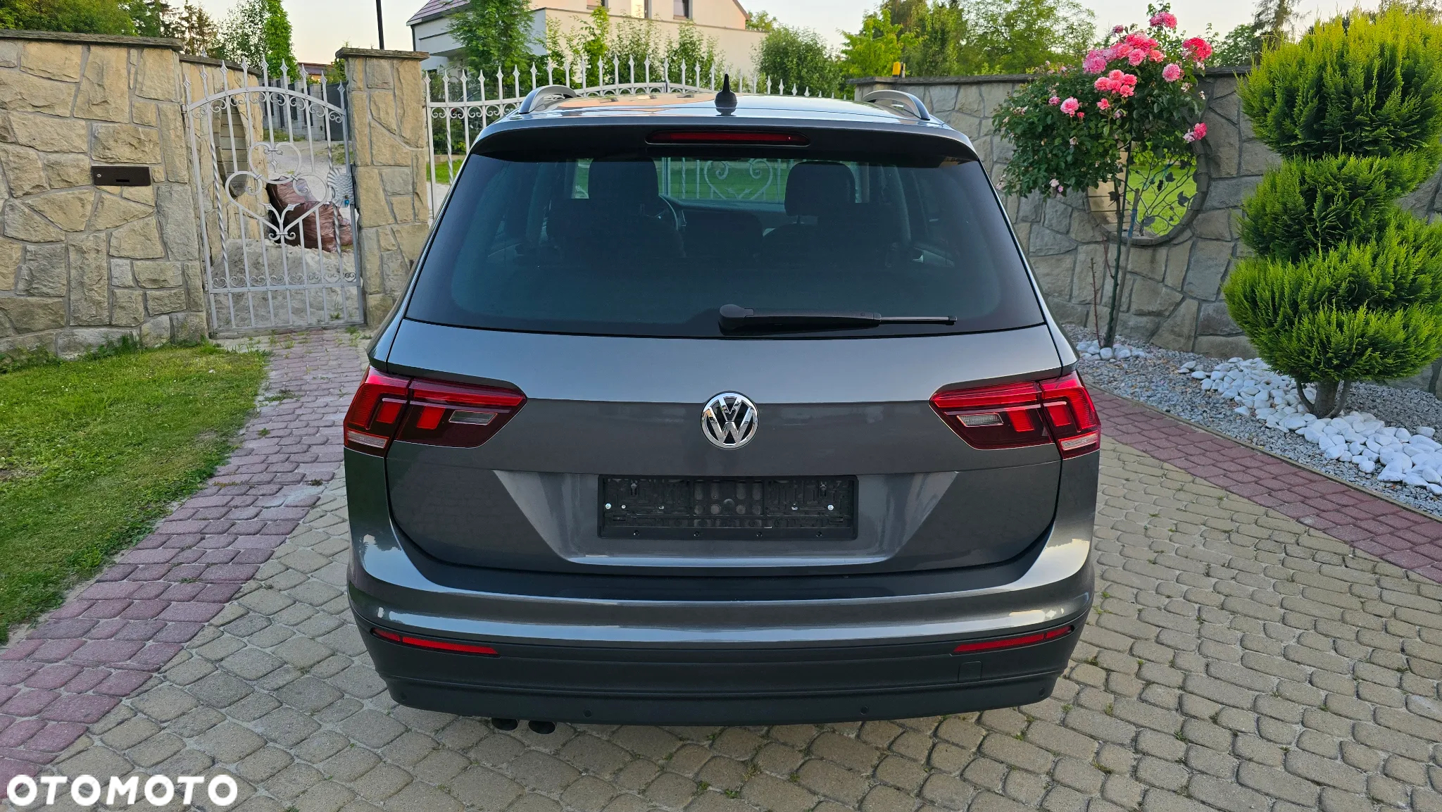 Volkswagen Tiguan - 5