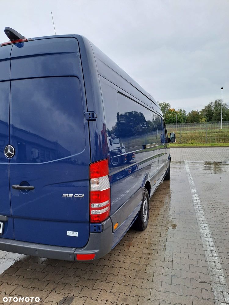 Mercedes-Benz SPRINTER - 6