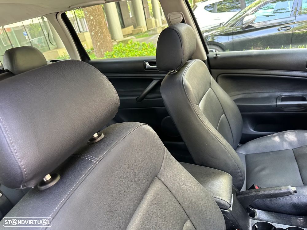 VW Passat Variant 1.9 TDi Confl Top EC - 22
