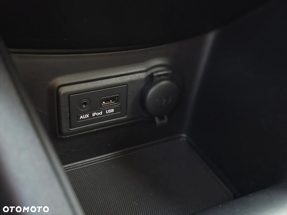 Kia Venga - 31