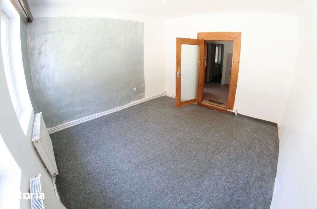 Casa mansardabila in zona Dealul Cetatii - Colina Universitatii — fotografia 3