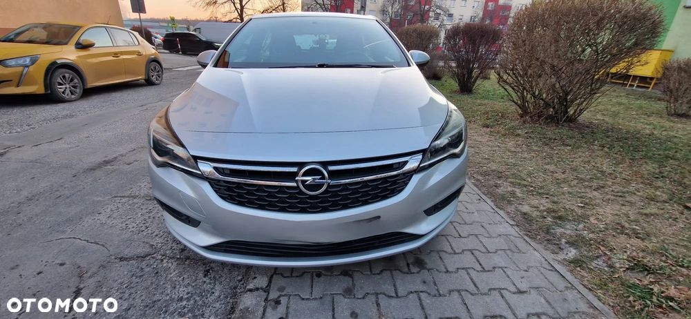 Opel Astra - 1
