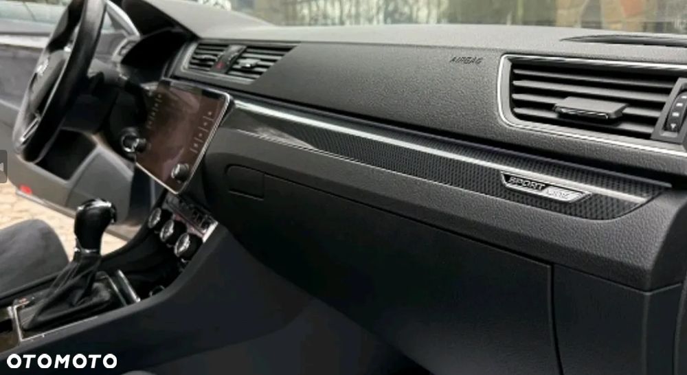 Skoda Superb 2.0 TDI Sportline DSG - 4