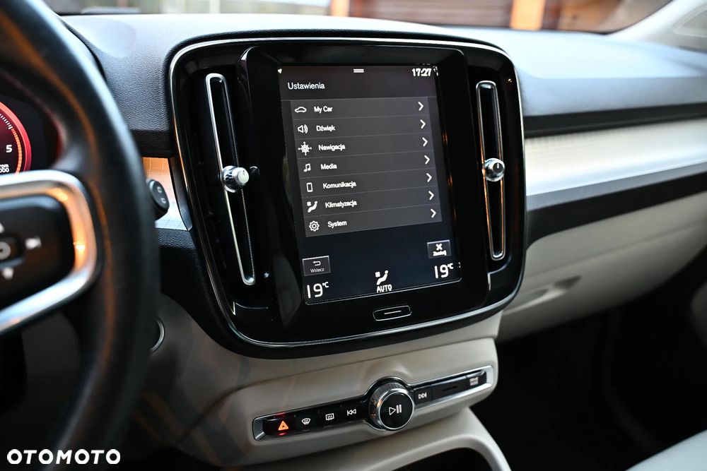 Volvo XC 40 - 19
