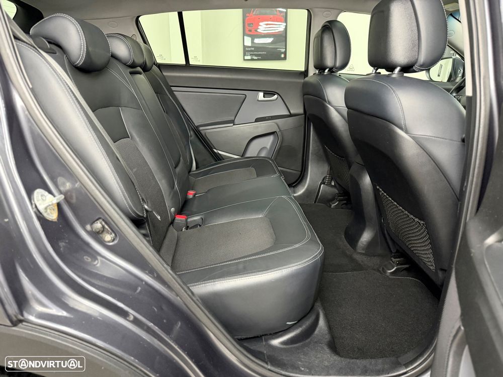 Kia Sportage 1.7 CRDI ISG Prime - 20