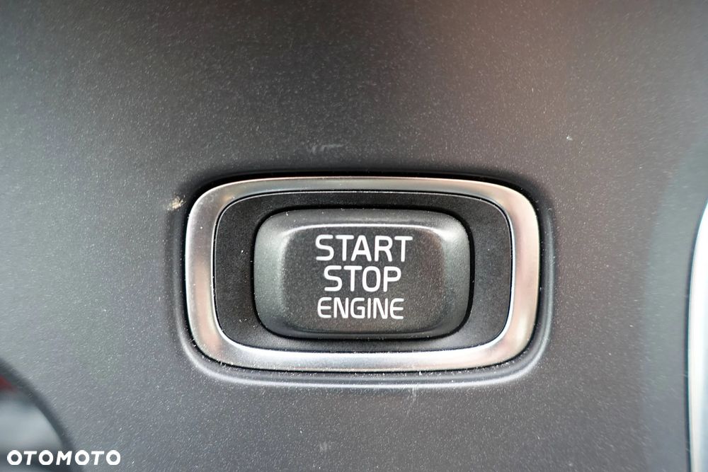 Volvo V40 D2 Momentum - 28