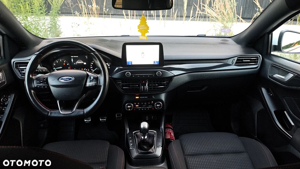 Ford Focus 1.0 EcoBoost STart-Stopp-System ST-LINE X - 29