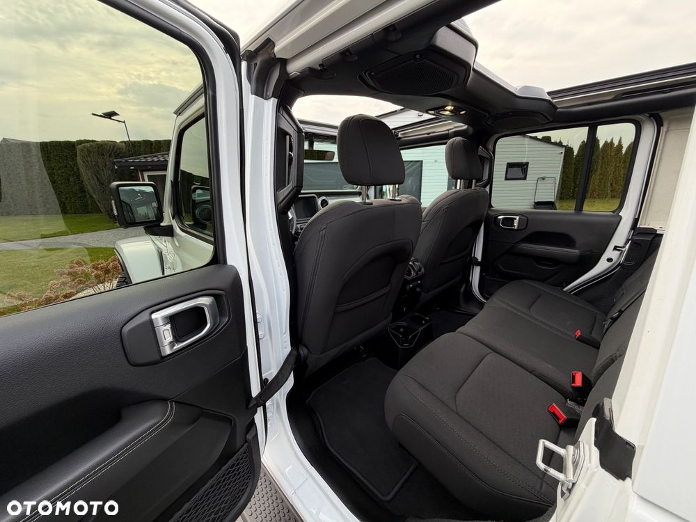 Jeep Wrangler Unlimited GME 2.0 Turbo Sahara - 34